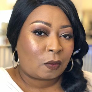 Meet your Posher, Tonia